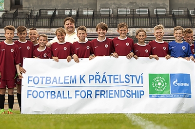 fotbalem-k-pratelstvi_2017-05.jpg